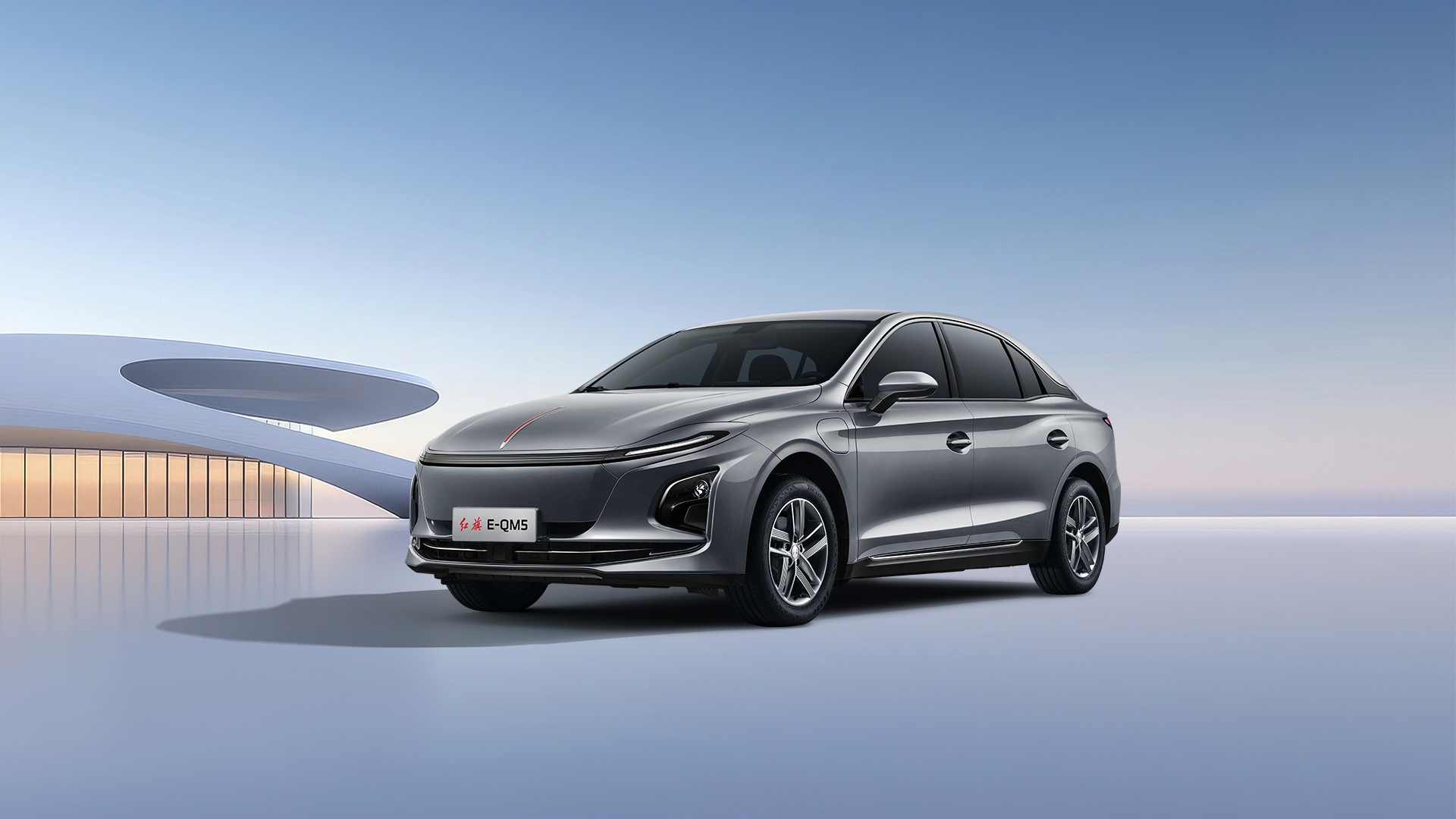 Электромобили Hongqi E-QM5 из Китая